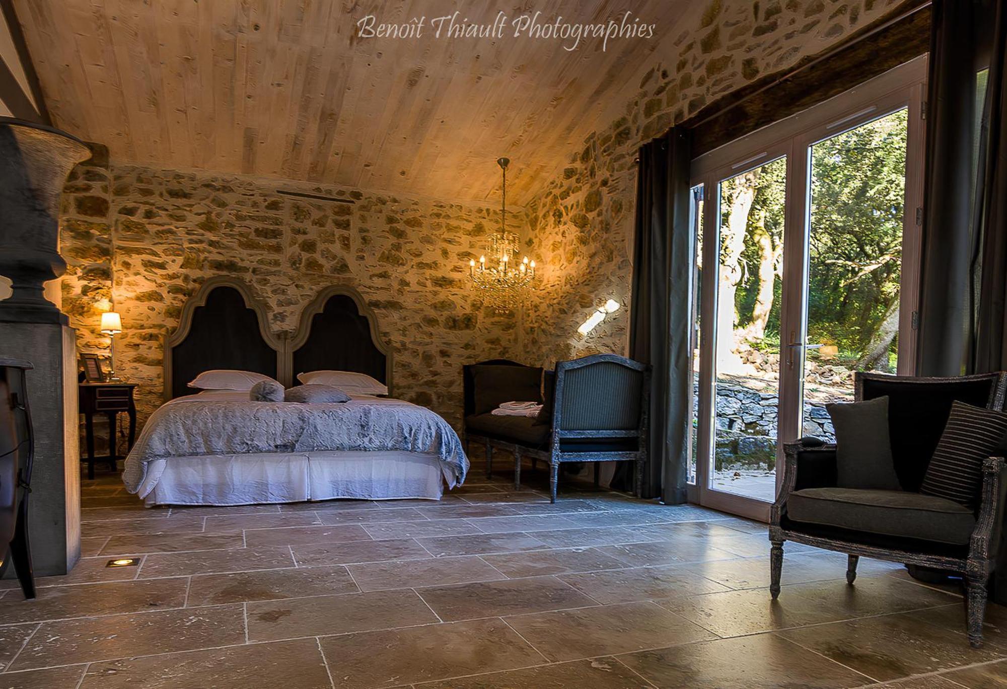 Le Domaine Saint Martin Bed & Breakfast Flassans-sur-Issole ภายนอก รูปภาพ
