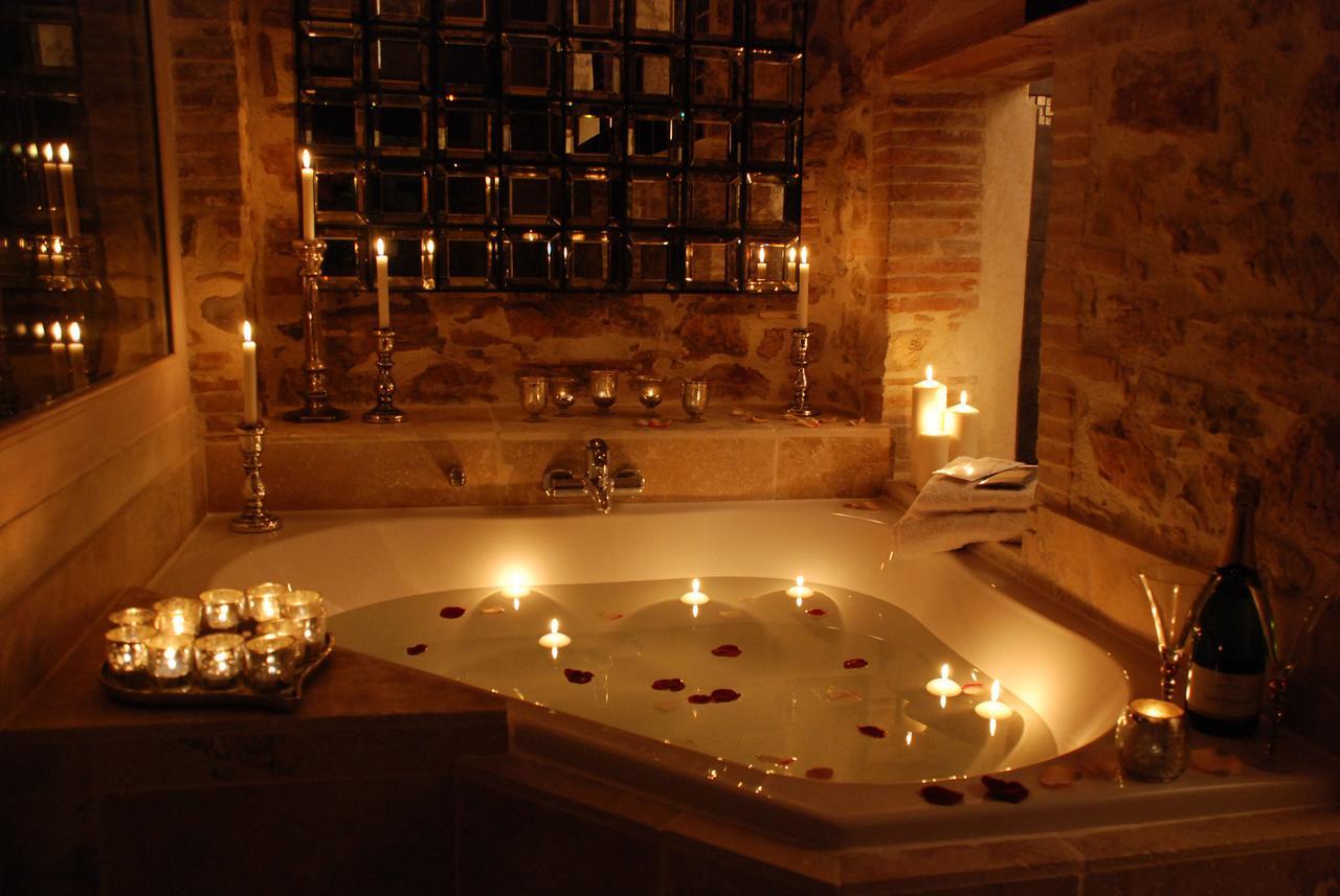 Le Domaine Saint Martin Bed & Breakfast Flassans-sur-Issole ภายนอก รูปภาพ