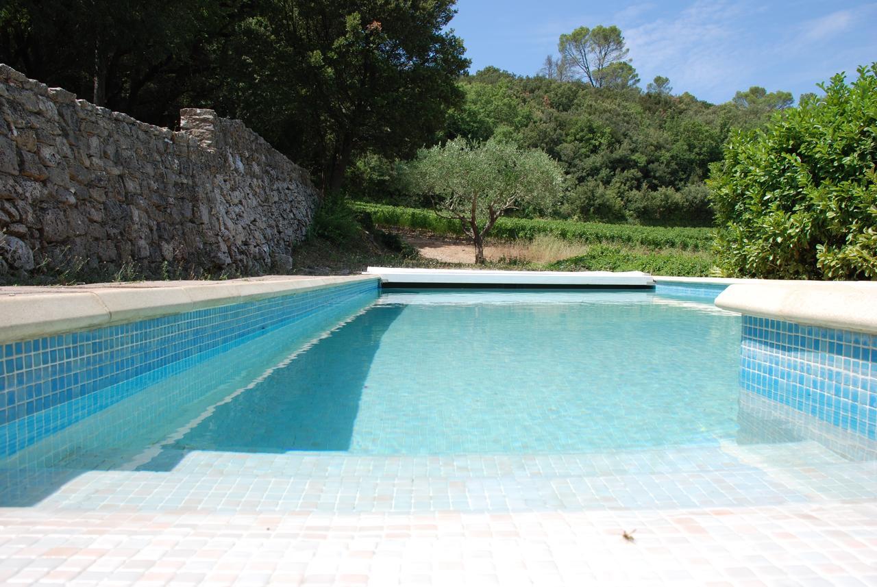 Le Domaine Saint Martin Bed & Breakfast Flassans-sur-Issole ภายนอก รูปภาพ