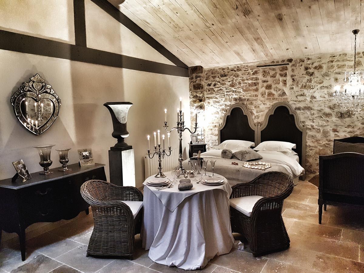 Le Domaine Saint Martin Bed & Breakfast Flassans-sur-Issole ภายนอก รูปภาพ