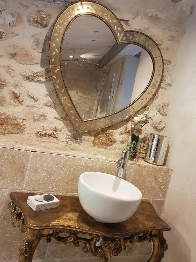 Le Domaine Saint Martin Bed & Breakfast Flassans-sur-Issole ภายนอก รูปภาพ